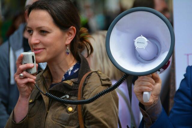 Pixabay Foto
Danke an Dean Moriarty, dem Fotografen, der das Foto kostenlos zur Verfügung stellt...
Demos, Mahnwachen, Flashmobs, Einzeldemos, Unterschriftenaktionen, Infoveranstaltungen sollen in Haßloch folgen...so die zu allem entschlossenen Bürger, die nicht wollen, dass die Wehlache endgültig zum sozialen Brennpunktviertel wird.
