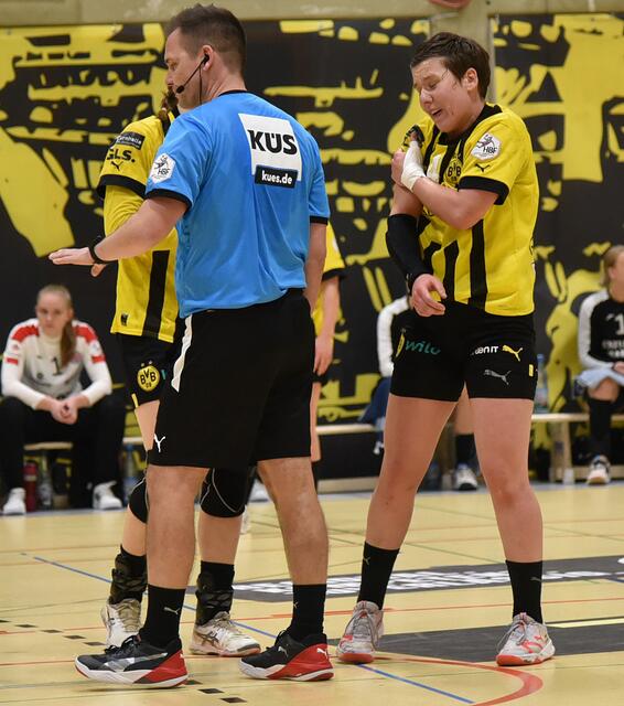 Die immer wieder hart attackierte Alina Grijseels wird wohl phasenweise gegen die Sport Union Neckarsulm fürs Match in der Westfalenhalle am Sonntag geschont werden. Haruno Sasaki und Sara Garovic, auch Dana Bleckmann können sie ersetzen.
FotoArchiv Merkel+Merkel