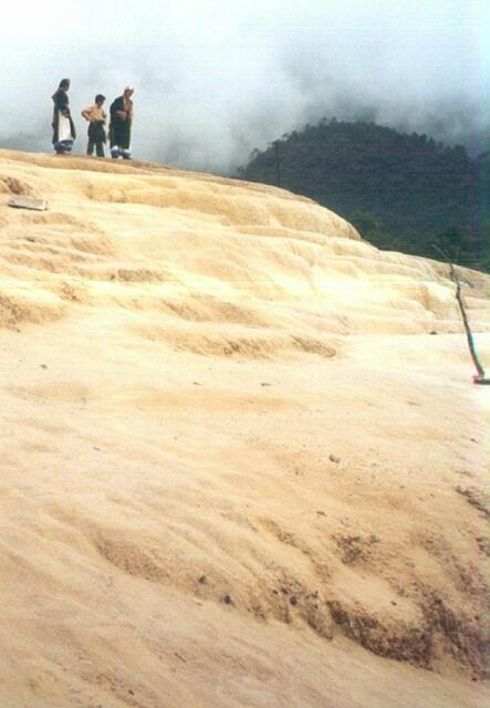 Lehmterassen bei Linjiang