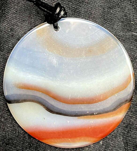 Achate aus den tiefen Strudeln des Jangtse bei Linjiang