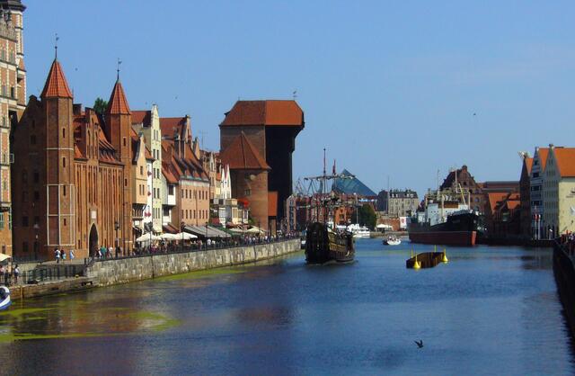Die Stadt an der Danziger Bucht der Ostsee hat den größten Seehafen des Landes. 