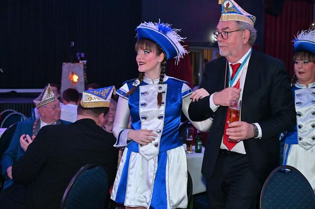Ehrensenotor Willi Lindenberg (r.)