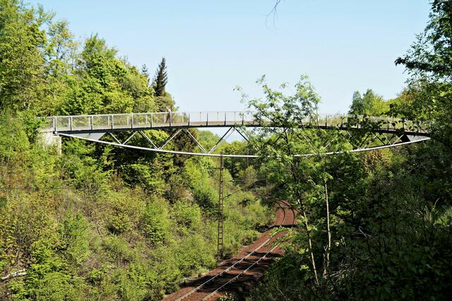 zu 7.) Otto- Ebert-Brücke