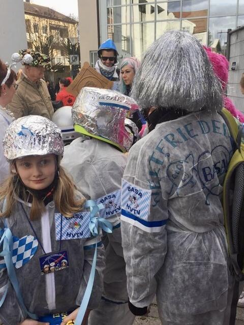 Weltfrieden wird bei den Trachtler:innen groß geschrieben.