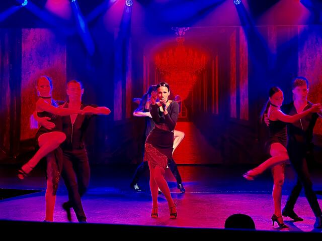 Die Show "Move It" mit Sängerin Martina Ciabatti Mennell auf der Color Magic | Foto: Marc Rohde | www.marcrohde.de