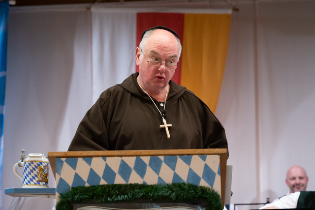Kissinger Starkbierfest 2023 - Günther Herrmann als Fastenprediger Bruder Barnabas | Foto: FSeventfoto