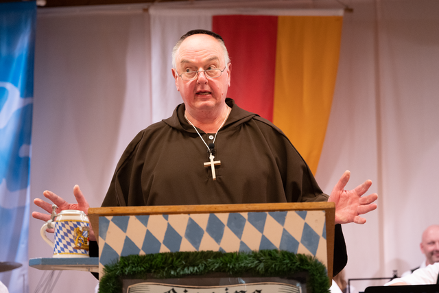 Kissinger Starkbierfest 2023 - Günther Herrmann als Fastenprediger Bruder Barnabas | Foto: FSeventfoto