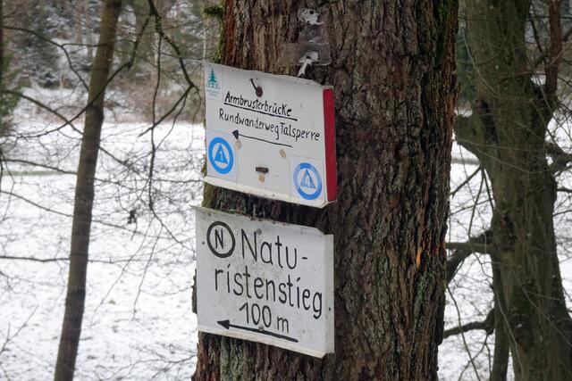 hier verläuft in 100 m der Nacktwanderweg Dankerode - Wippertal