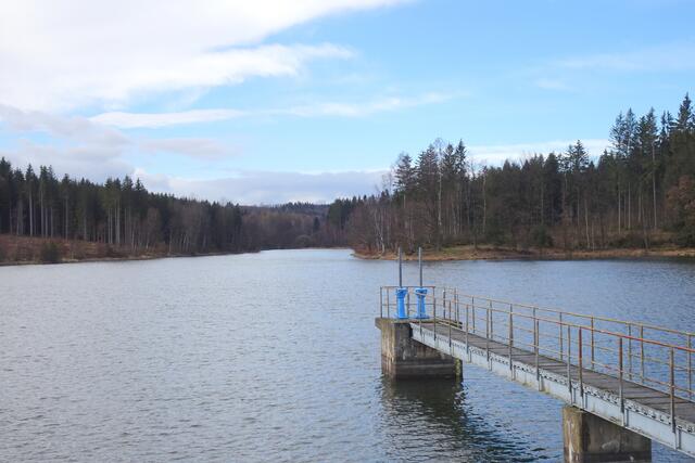 Frankenteich mit Schieberblock