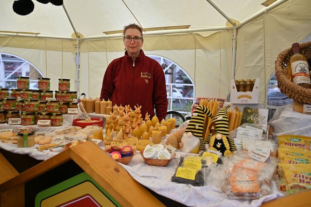 Die Döhrener Imkerei bot alles rund um die fleißigen Bienen an.