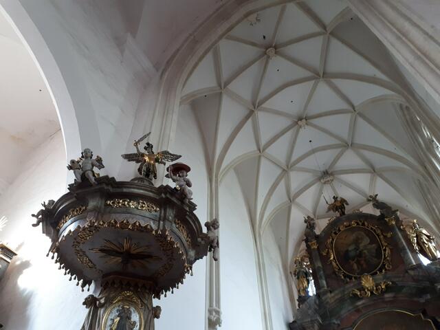 Sternrippengewölbe des Chores