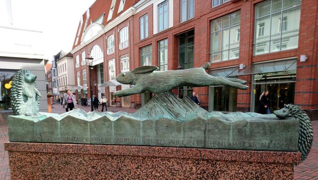 Der "Hase und Igel"- Brunnen