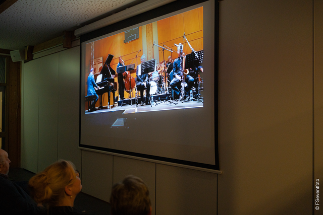 Freundeskreis Friedberger Musiksommer - Bei der Mitgliederversammlung am 14. April 2023 wurde ein Film als Retrospektive zum Friedberger Musiksommer 2019 gezeigt | Foto: FSeventfoto