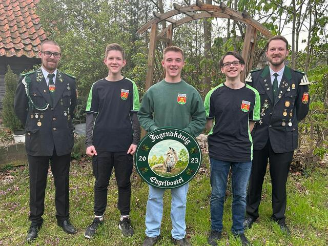 Jugendleiter Robin Gießelmann, Dennis Wilke, Alexander Wagner, Robin Heidrich, Jugendbetreuer Florian Swoboda