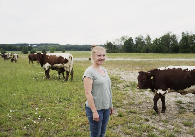Theresa Gawronski auf der Naturschutzfläche in Augsburg Bannacker | Foto: Daniel Delang