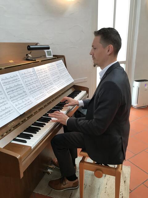 Großartige Leistung (wie immer) auch von Ludwig Nägele am Klavier