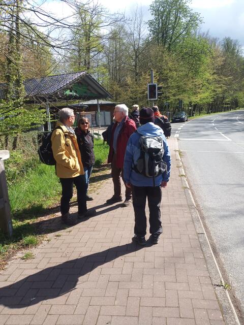 Warten.