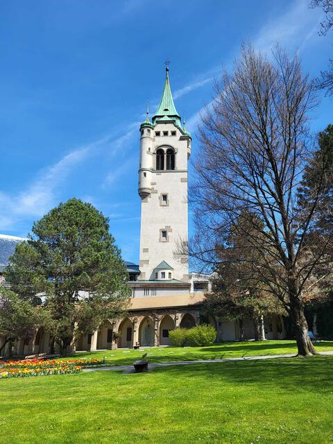 DER GLOCKENTURM DER SCHWAZER PFARRKIRCHE | Foto: SUSANNE EHRING