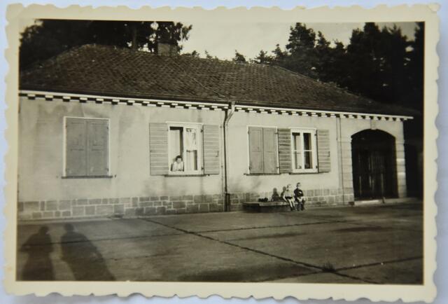 Die erste Unterkunft im Allendorf der Nachkriegszeit: Ein Gebäude der ehemaligen Wache des Munitionswerkes WASAG | Foto: Foto: Jürgen Heller