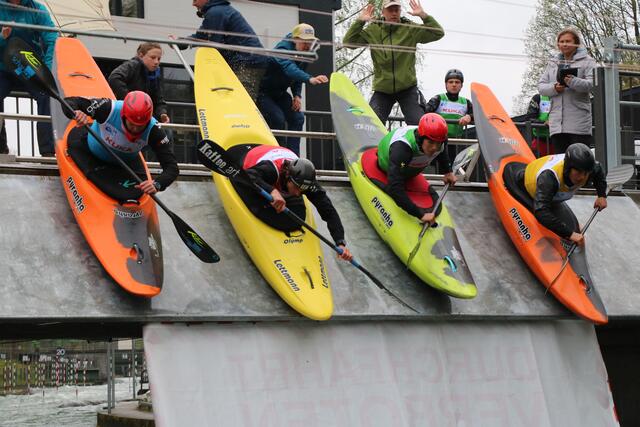 Kayak-Cross Sportler am Start | Foto: Marianne Stenglein