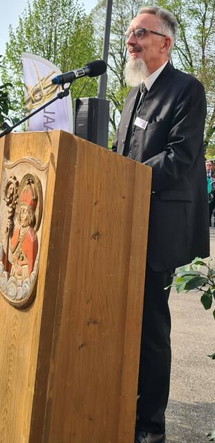 … Manfred Dempf, Autor und Regisseur