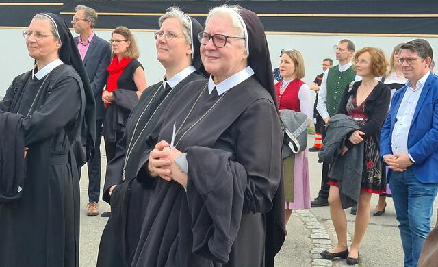 die fröhlichen Benediktinerinnen von St. Alban am Ammersee