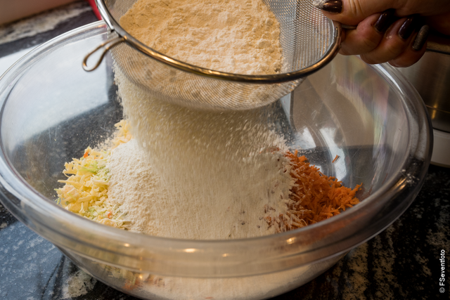 Sabinas Kochstudio - Käse-Kräutermuffins mit drei verschiedenen Toppings | Foto: FSeventfoto