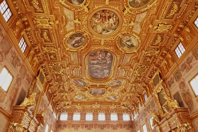 Decke des Goldenen Saals
