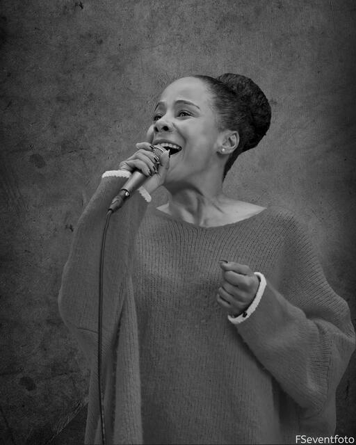 Mom Bee "The Voice of Soul" aus Augsburg – Soul, Jazz, Gospel | Foto: FSeventfoto