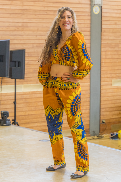 Festival der Kulturen 2023 des IKM e.V. in Mering - Modenschau von NDEMELA's – Phoenix rising – Ethno tribal. Die Kollektion 2023 vorgeführt von Menschen wie du und ich! :) | Foto: FSeventfoto