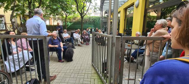 ... Erinnerungs-Gruppe für …