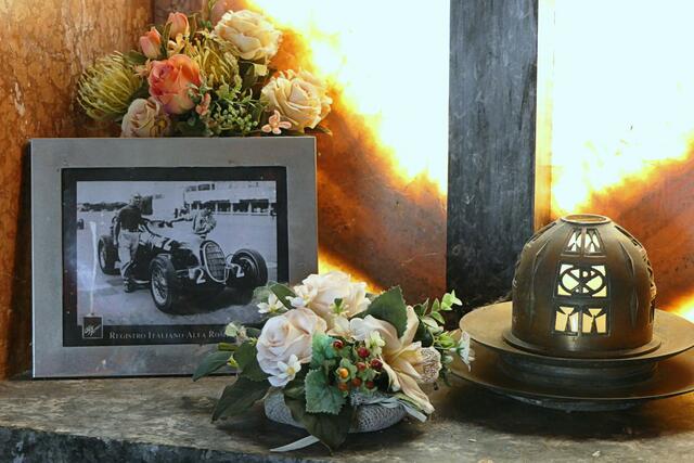 Das Grabmal der Rennsportlegende Tazio Nuvolari, 1892 - 1953, Mantua