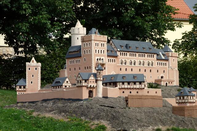 Modell der Burg Anhalt im Selketal