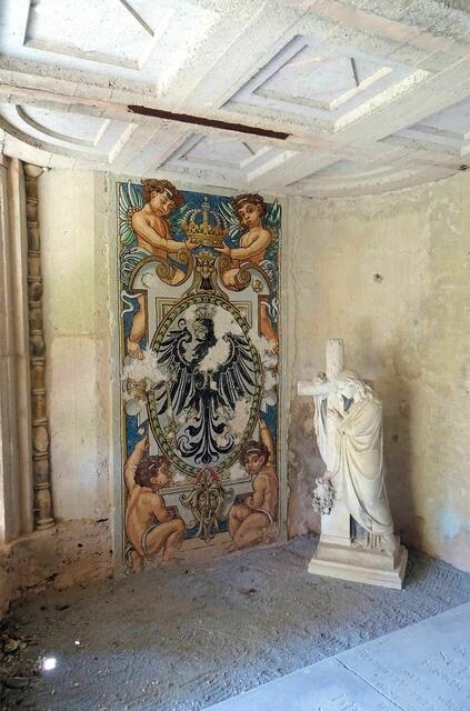 im Mausoleum