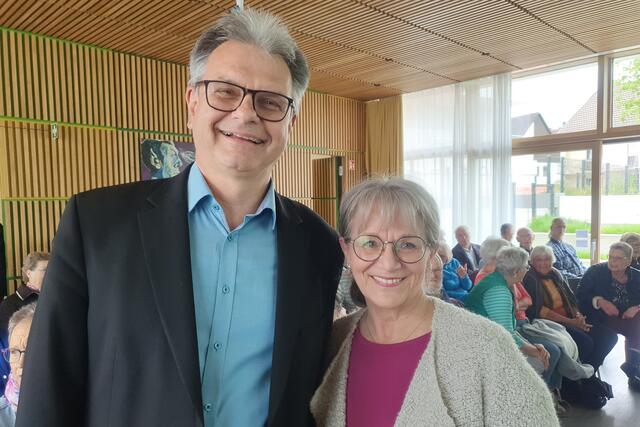 Peter Metzger und Ilona Kramer freuten sich über das große Interesse an der Veranstaltung „Gersthofen wie es früher einmal war“ in der Begegnungsstätte du &amp; hier.    | Foto: Stadt Gersthofen (Stefan Krug)