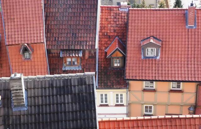 Haarmann bewohnte ein kleines Zimmer unterm Dach. Darin schlug der Halsbeißer zu. Die Opfer hatten keine Chance, wurden sie doch ohne jede Vorwarnung völlig überrascht.