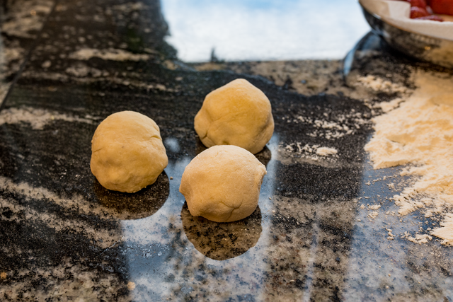 Sabinas Kochstudio - Erdbeer-Kartoffel-Knödel mit Überraschungen | Foto: FSeventfoto