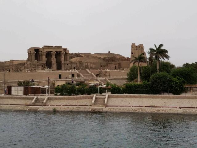 Kom Ombo Tempel. Ein Haltepunkt des Kreuzfahrtschiffes.
