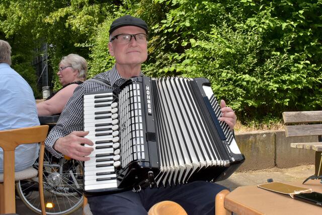 Handgemachte Musik von Enno