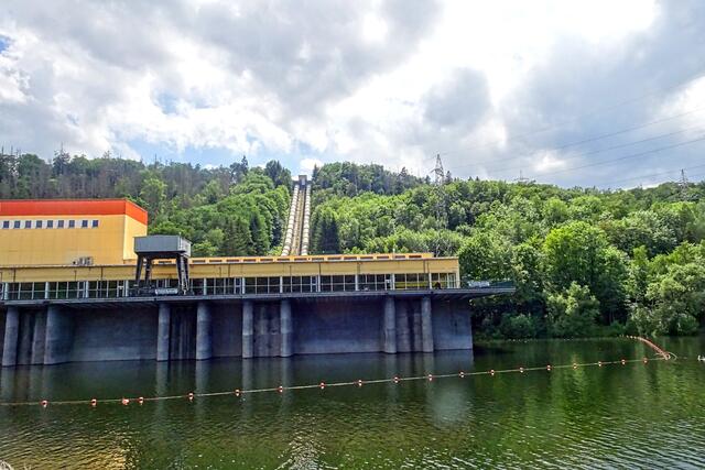 Wendefurther Talsperre, mit Pumpspeicherwerk und den beiden über 3m starken Rohrleitungen