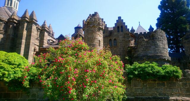 Die Löwenburg wurde im Stil einer Ruine gebaut.