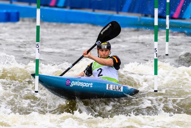 Elena Lilik - Doppelstarterin - hier im Kajak Einer / Kanu Schwaben | Foto: Philipp Reichenbach