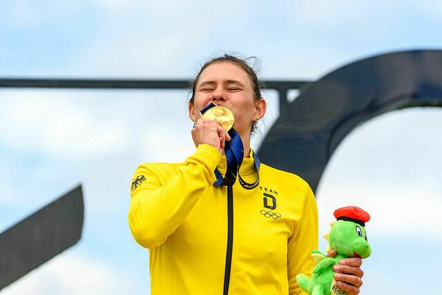 Elena Lileth mt dem  EM Maskottchen | Foto: DKV Philipp Reichenbach