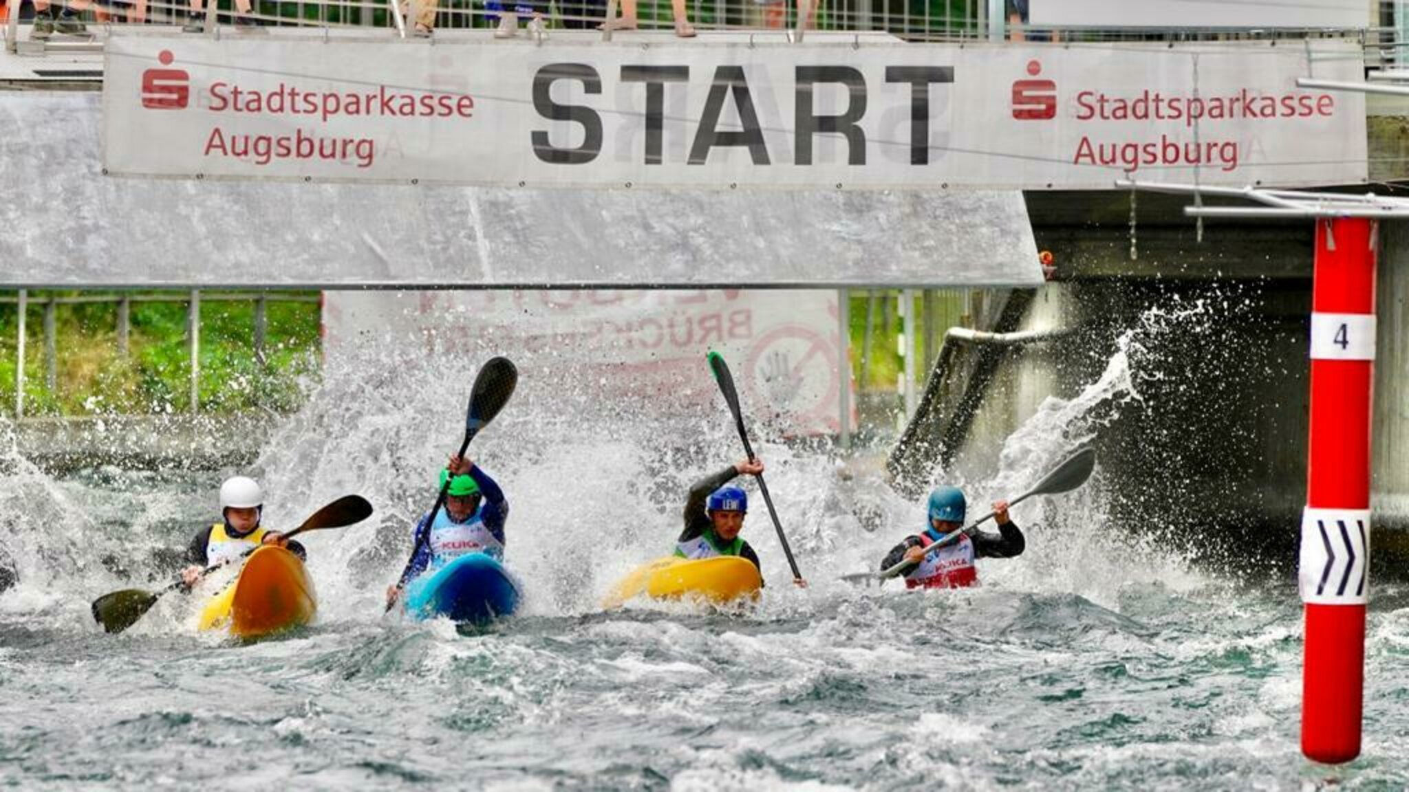 ECA Cup im Kanuslalom in Augsburg: Gestartet wurde mit dem Kayak-Cross