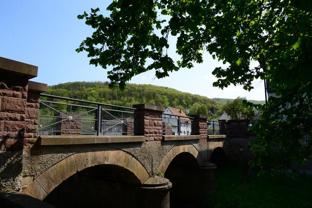 Die Brücke in Erdhausen.