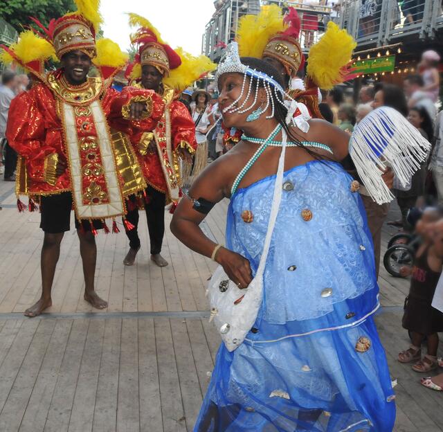 Parade zur Eröffnung des Maschseefestes anno 2008.