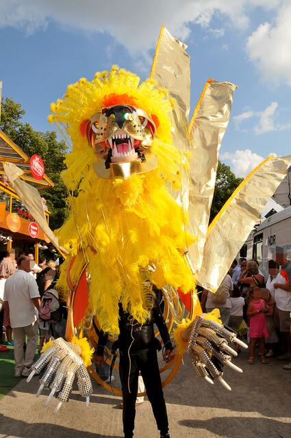 Parade zur Eröffnung des Maschseefestes anno 2008.