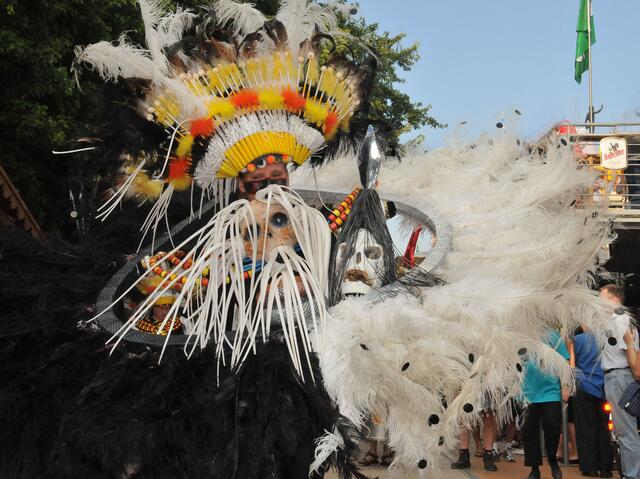 Parade zur Eröffnung des Maschseefestes anno 2008.