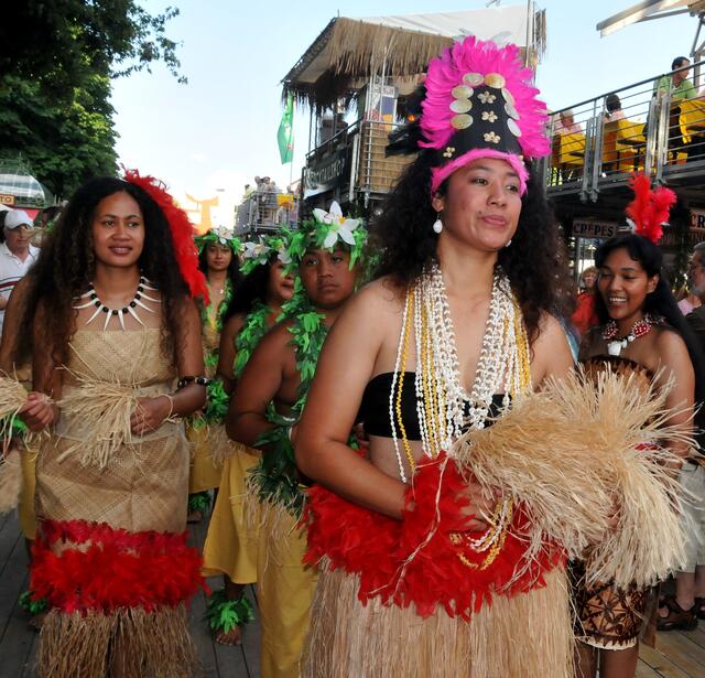 Parade zur Eröffnung des Maschseefestes anno 2008.