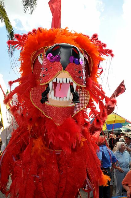 Parade zur Eröffnung des Maschseefestes anno 2008.